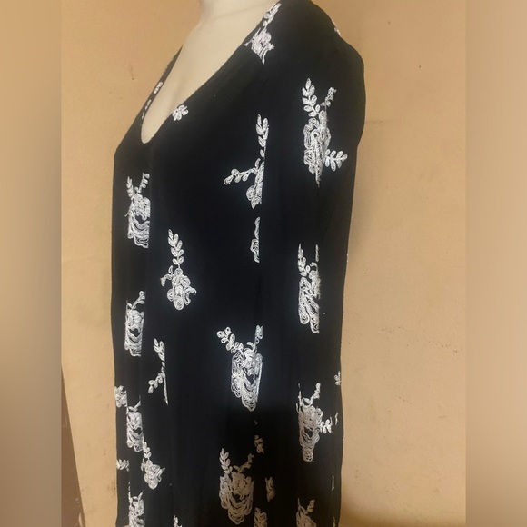 Free People Black and White Bishop Sleeve Sundress - Picture 4 of 13